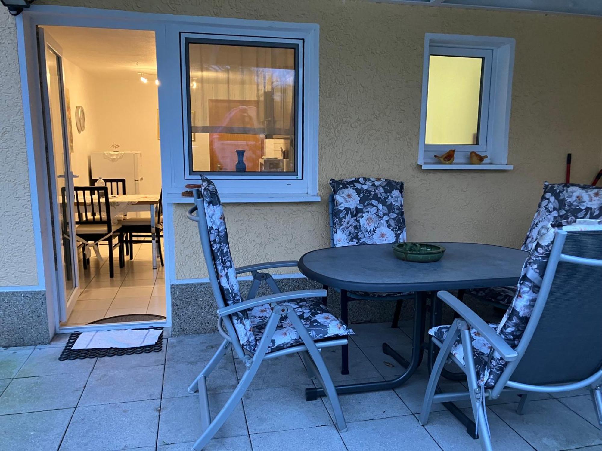 Ferienwohnung Im Gruenen Eg Mit Terrasse Herdecke Esterno foto